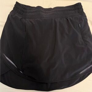 Lululemon Women's Black Athletic Skirt size 6